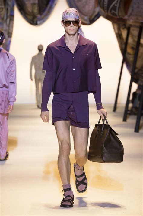 versace spring summer 2016 men|Versace Men's Spring/Summer 2016 .